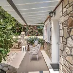 بيت للعطل Stella's House *